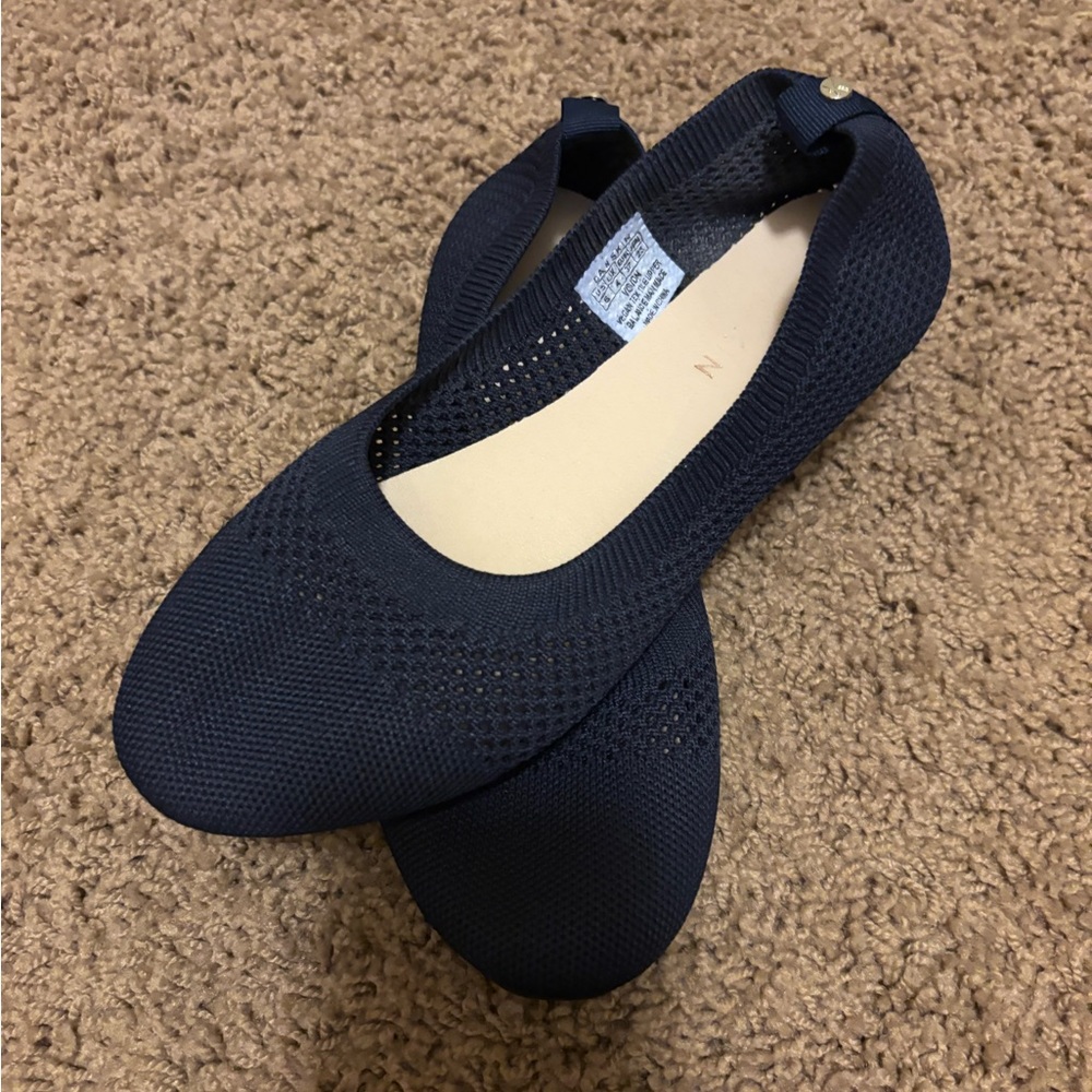 Danskin Navy Knit Flats